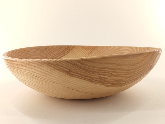 Misa drewniana z jednego kawałka jesionu