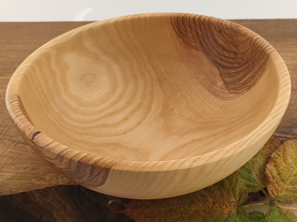 Misa drewniana z jednego kawałka jesionu