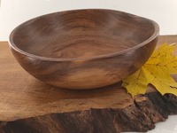 Misa drewniana z jednego kawałka orzecha włoskiego