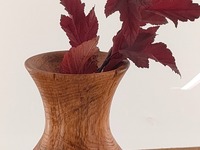 Wazon drewniany z jednego kawałka czerwonego dębu