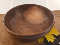 Misa drewniana z jednego kawałka orzecha włoskiego