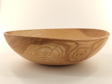 Misa drewniana z jednego kawałka jesionu
