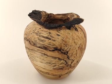 Wazon drewniany z jednego kawałka brzozy