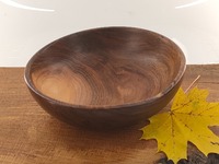 Misa drewniana z jednego kawałka orzecha włoskiego