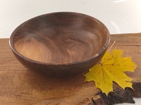 Misa drewniana z jednego kawałka orzecha włoskiego